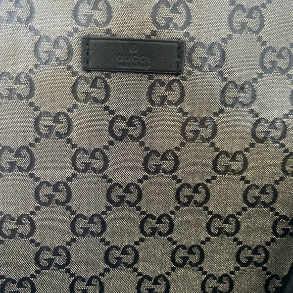 GUCCI GG crystal canvas 213048 EUC 🩶🖤Metallic - Picture 4 of 17